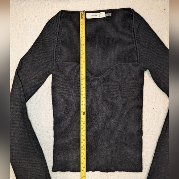 Black sweetheart / wide neckline sweater - ribbed knit - slight crop - medium - Picture 10 of 10